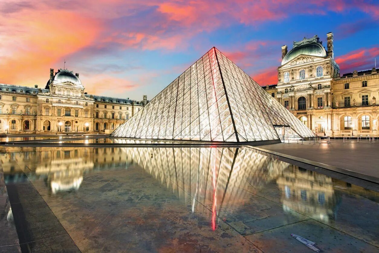 Musee louvre. Музеи. Лувр. Париж. Франция музей Лувр. Лувр (Musée du Louvre) (1546 – 1555г., Париж).. Париж достопримечательности Лувр.