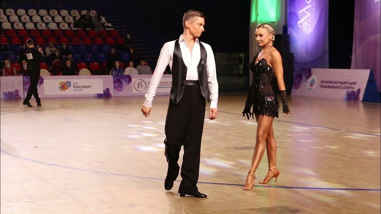 Танцы бачата румба сальса самба. Яркина ксения бальные танцы. Латински видео. Олег джен бальные танцы. Детские бальные танцы.