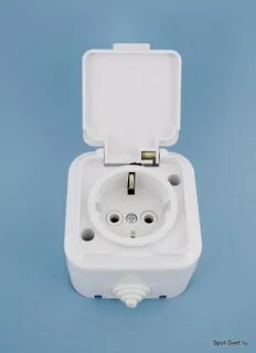 Розетка брызгозащищенная ip44