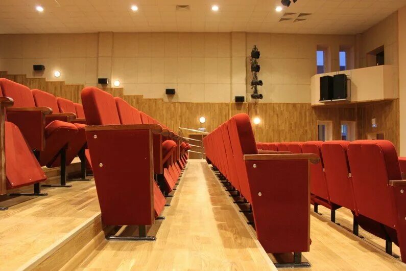 актовый зал челгу. дворец пионеров крупской челябинск. театральный институт имени бориса щукина фото. театральный корпус. челгу корпуса в челябинске университет.