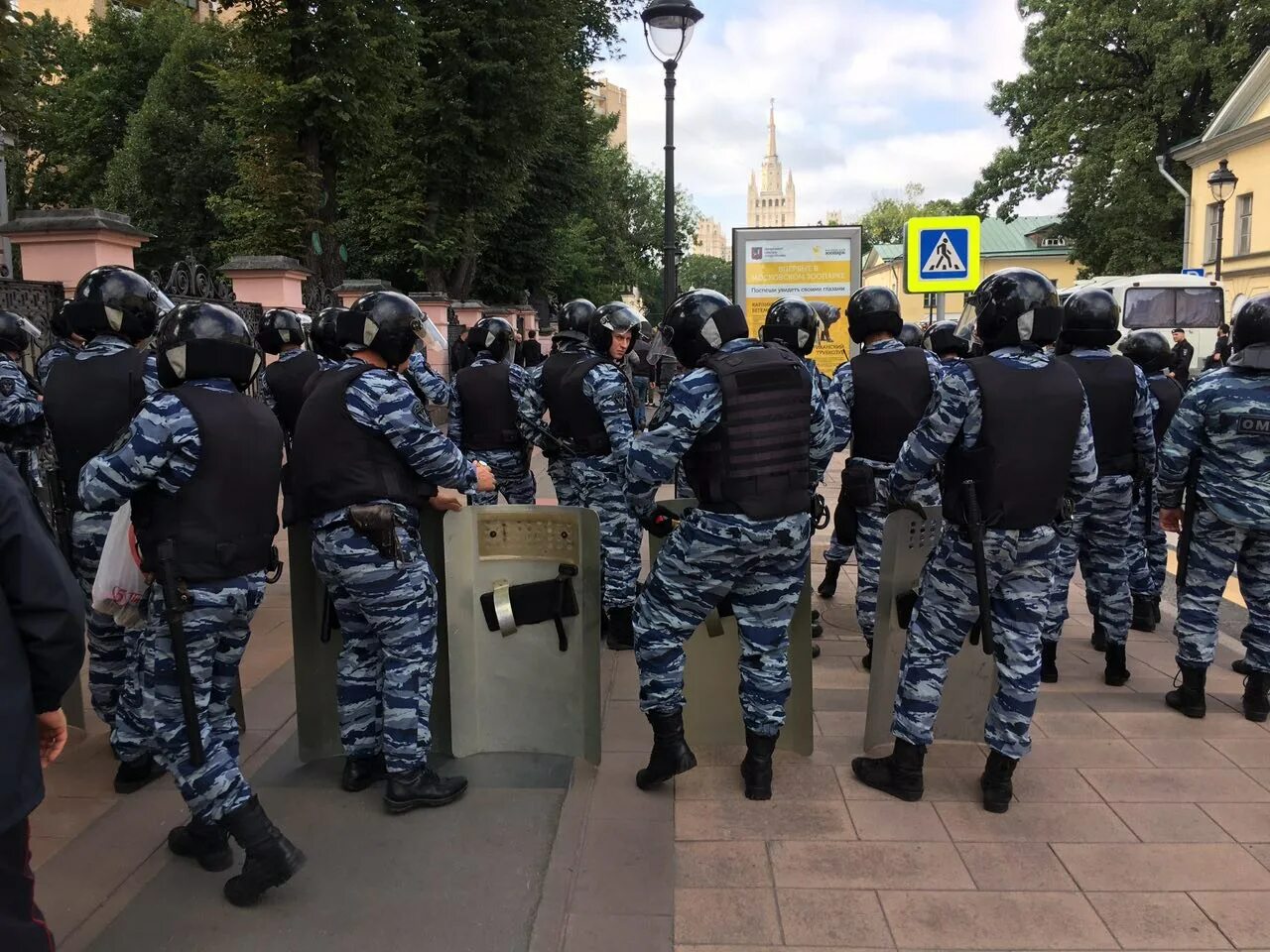 Митинг мусульман. Мусульманские протесты в России. Митинг мусульман в Москве. Москва митинг Мьянма. Акция мусульман в Москве.