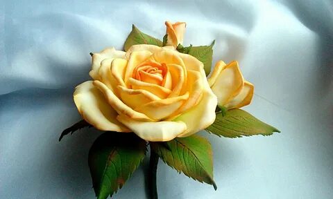 Розы из фоамирана