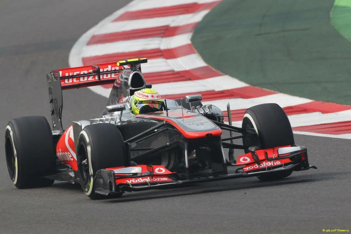 Формула 1 13. MCLAREN f1 2013. MCLAREN mp4-28. Макларен 2013 ф1. Formula f1 2013.