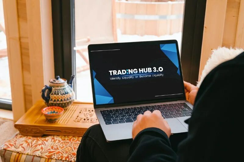 Меню dvd bbk. Трейд hub. Red bull логотип. Trading hub. Принты редбул.