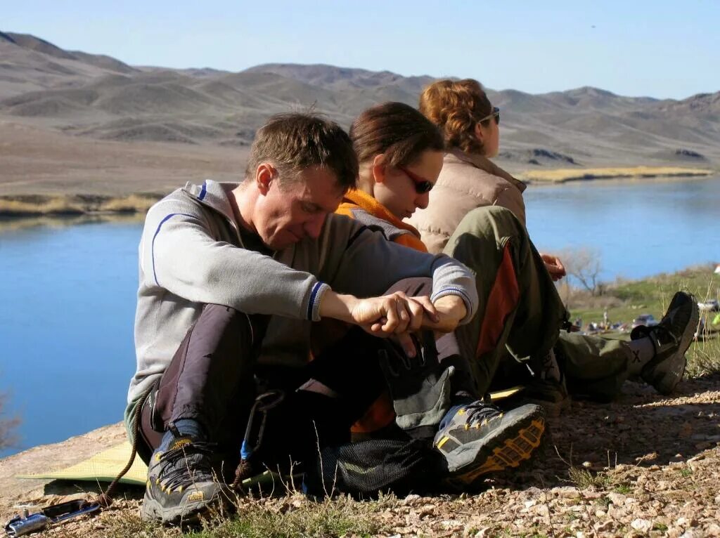 песня еду в горы с друзьями