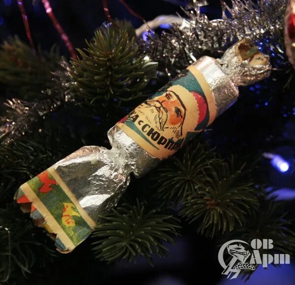 Карамель маскарад ссср. Пневмохлопушка 60см "с днём рождения!" серпантин. Хлопушка с игрушкой. Новогодняя елка с конфетами. Новогодние игрушки конфетки.