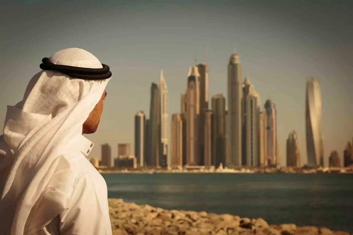 Арабские страны путешествия. Дубай. Объединённые арабские эмираты. Арабские эмираты люди. Дубай люди.