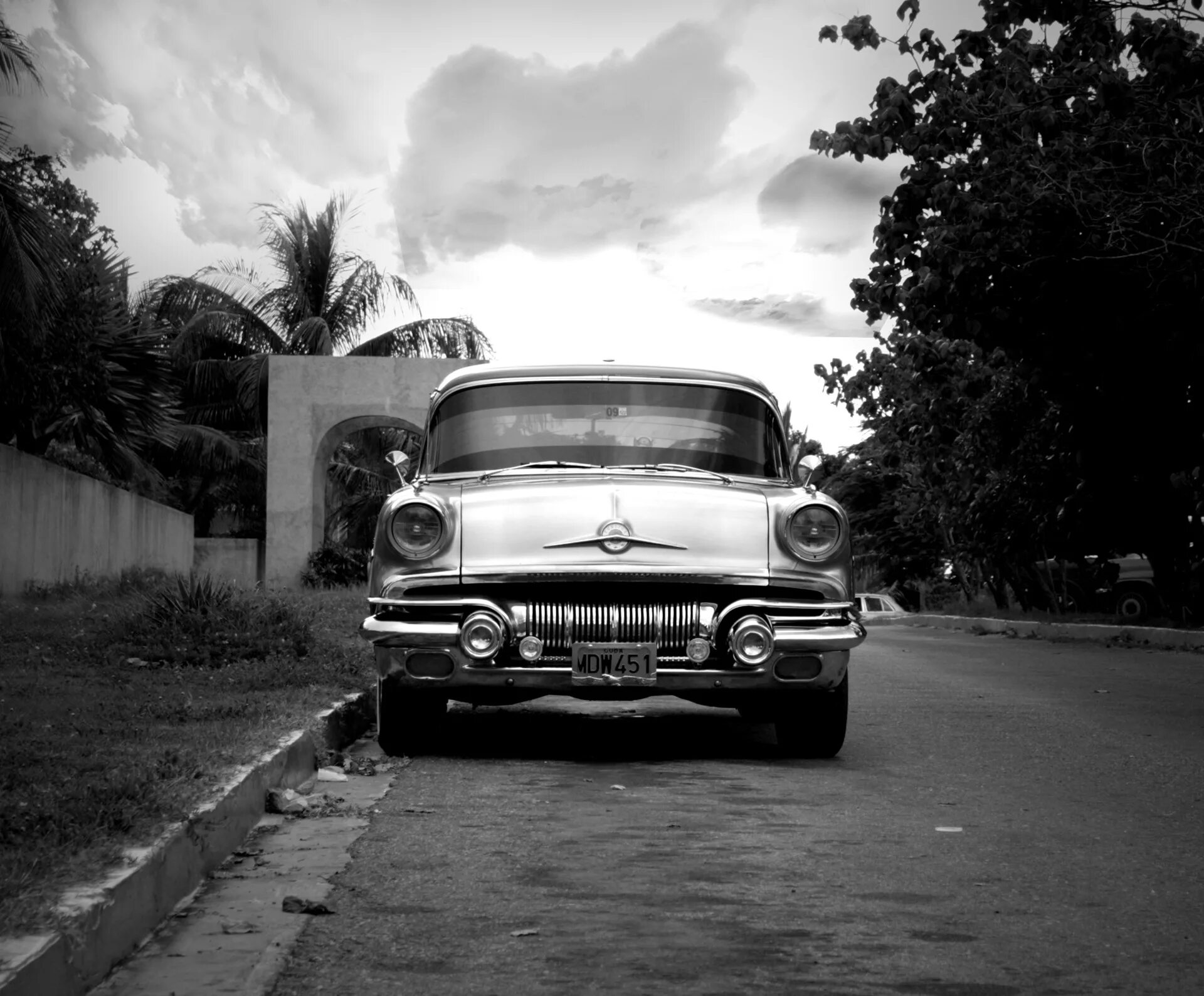 Мерседес на Кубе. Ретро машины. Ретро автомобили чб. Ретро машины черно белые.