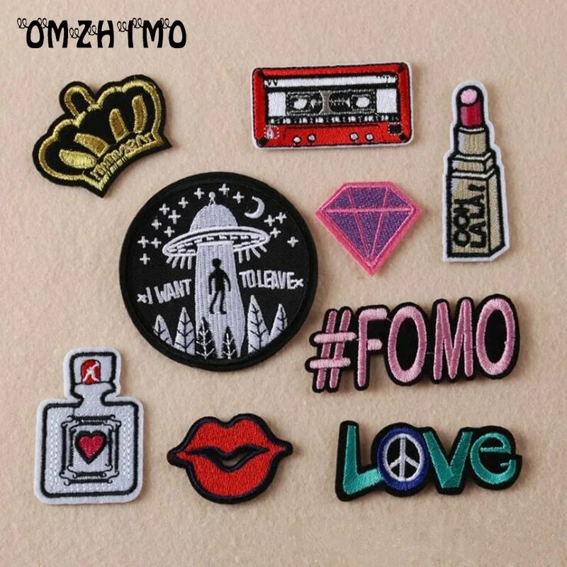 Наклейки на одежду. Именные этикетки на одежду. Наклейки на одежду на заказ. Популярные наклейки на одежду. Наклейки на одежду на заказ.