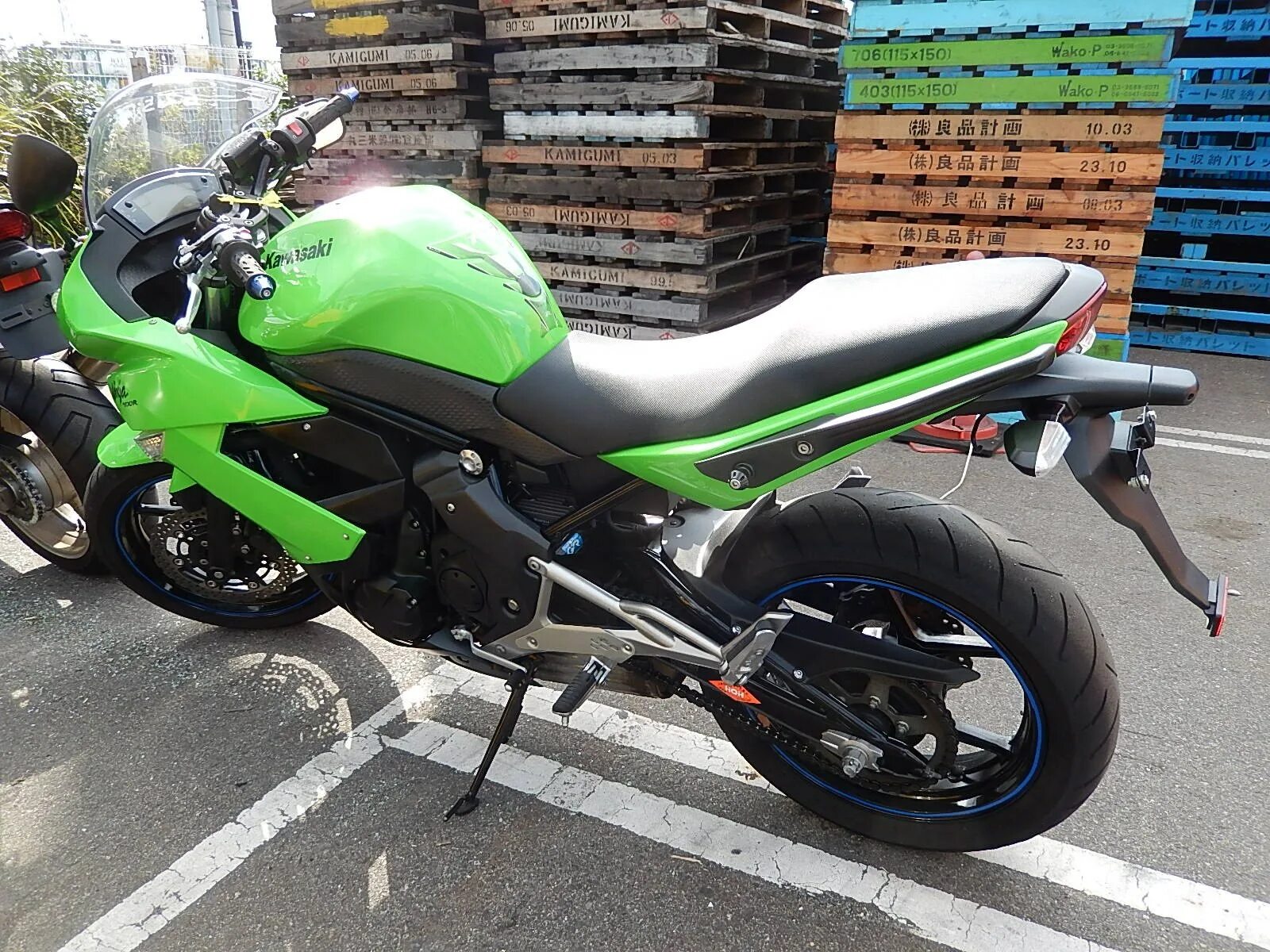 Мотоцикл Кавасаки 400. Kawasaki Ninja 400r. Кавасаки ниндзя 400 r. Мотоцикл Кавасаки Ninja 400. Kawasaki 400 купить