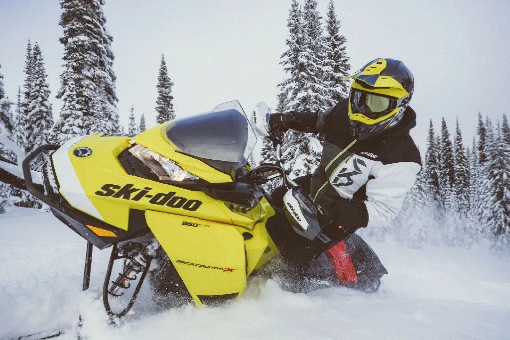 Снегоходы БРП 2020. BRP Backcountry 2022. Ski Doo. Ski Doo Ranger 2022.