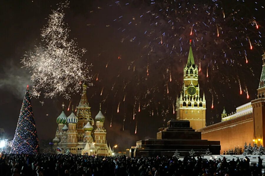Москва красная площадь 2010. Красная площадь 2010 год. Красной площади 2001. Красная площадь новый год 2010. Галерея на красной площади.