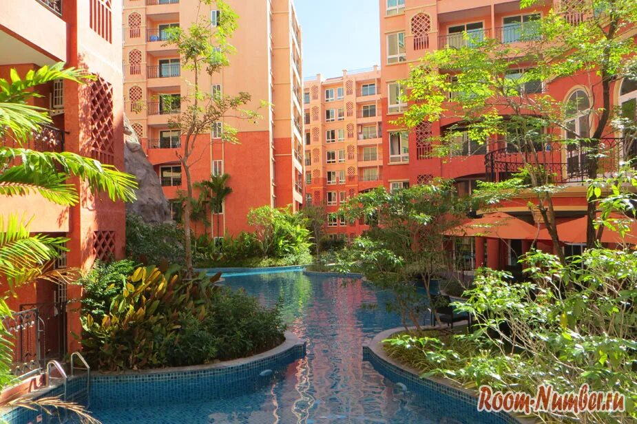 Паттайя семь морей кондо. Жилой комплекс 7 морей паттайя. 7 паттайя. Севен сис тайланд. Seven seas condo jomtien pattaya.