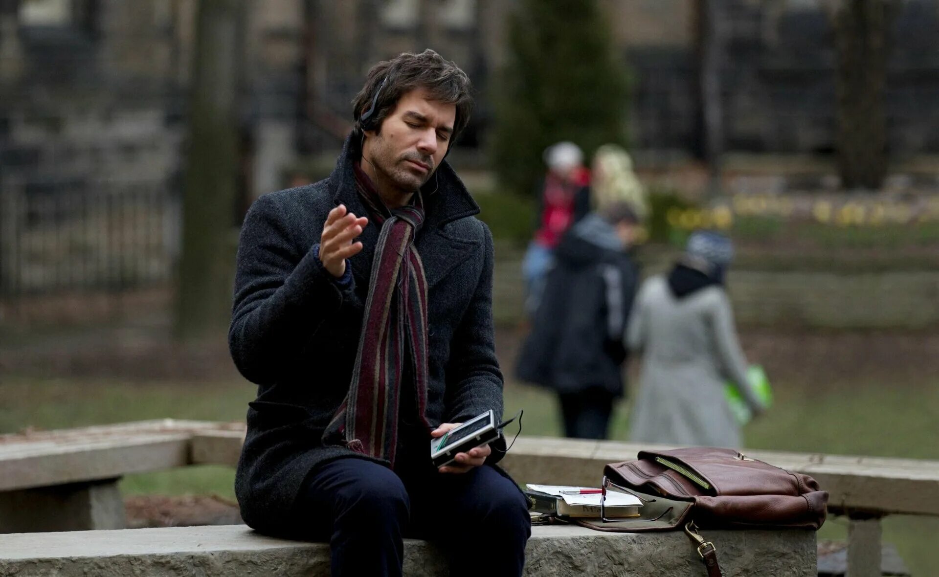 Нейродетектив дэниел пирс. Предчувствие плешаков. Предчувствие фильм 2007 обложка. Предчувствие плешаков. Предчувствие фильм 2021.