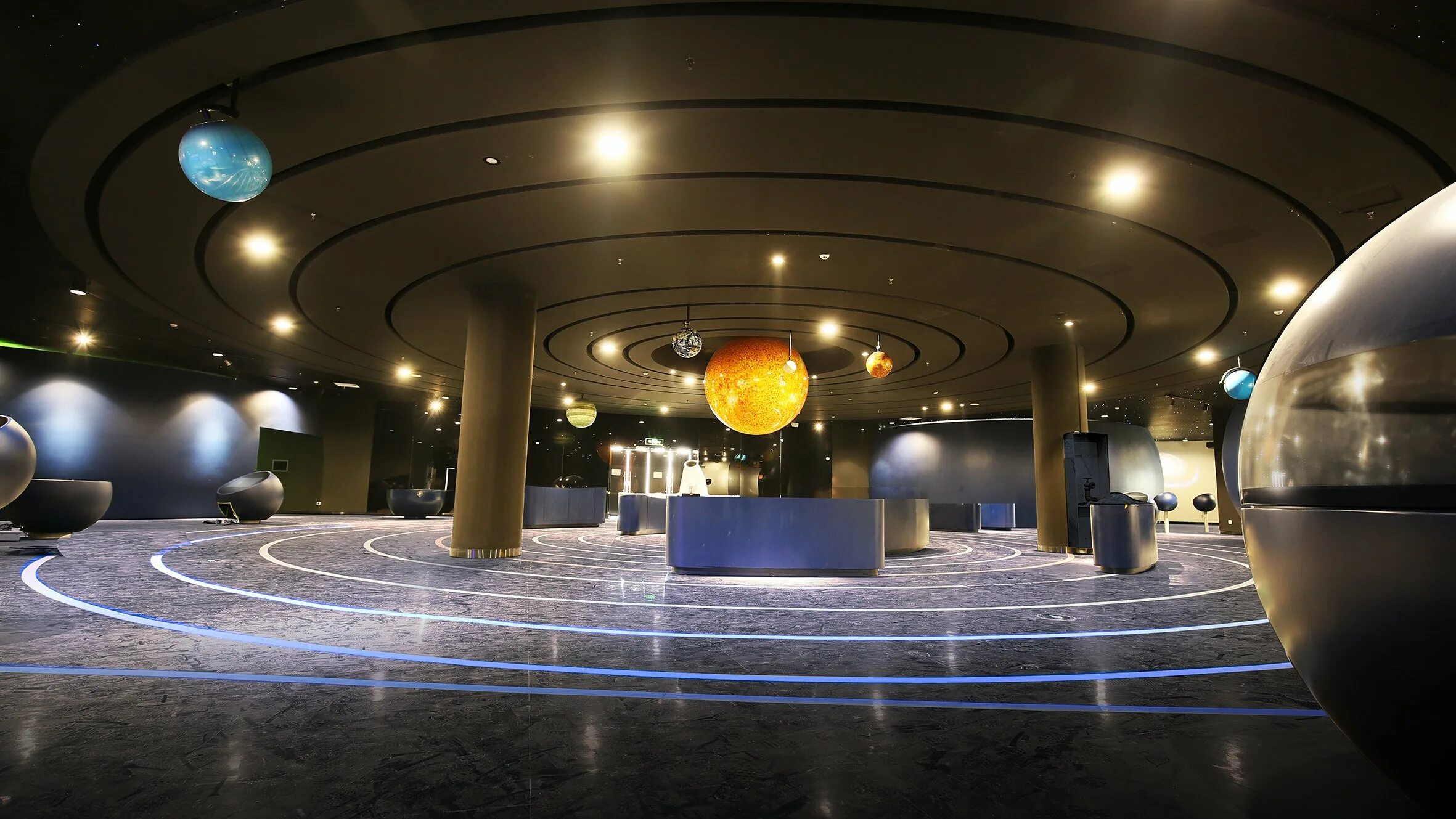 Планетарий февраль 2025. Планетарий nagoya city science museum. московский планетарий музей. московский планетарий архитектура. московский планетарий лунариум.