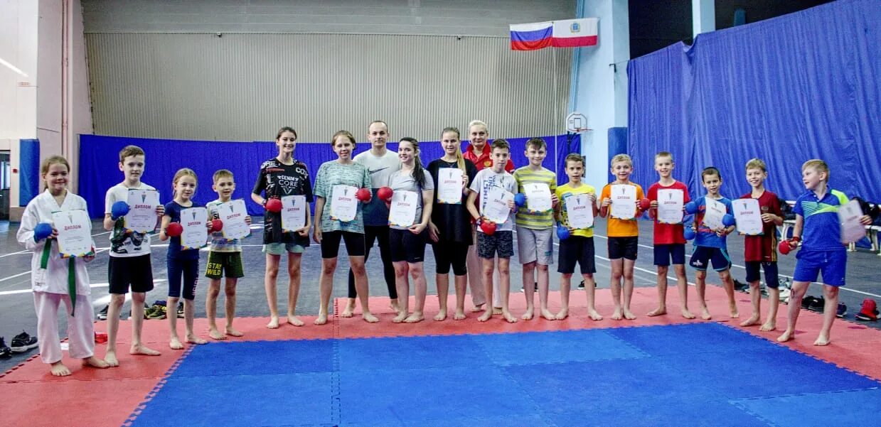 Спорт в москве. Команда спорт. Медали по вольной борьбе. Греко-римская, вольная борцы. Самбо российские спортсмены.