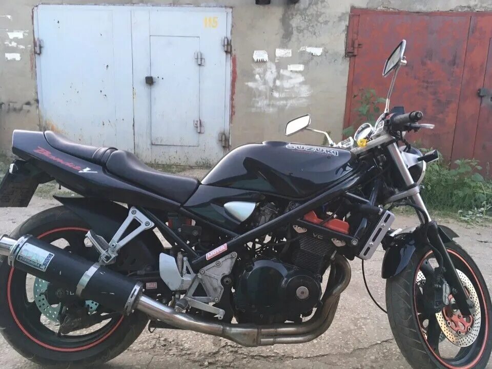 Сузуки бандит 400 красноголовый. Suzuki Bandit 400 красноголовый. Suzuki Bandit 400 GSF 1994. Сузуки бандит GSF 400 черный. Сузуки бандит 400 купить