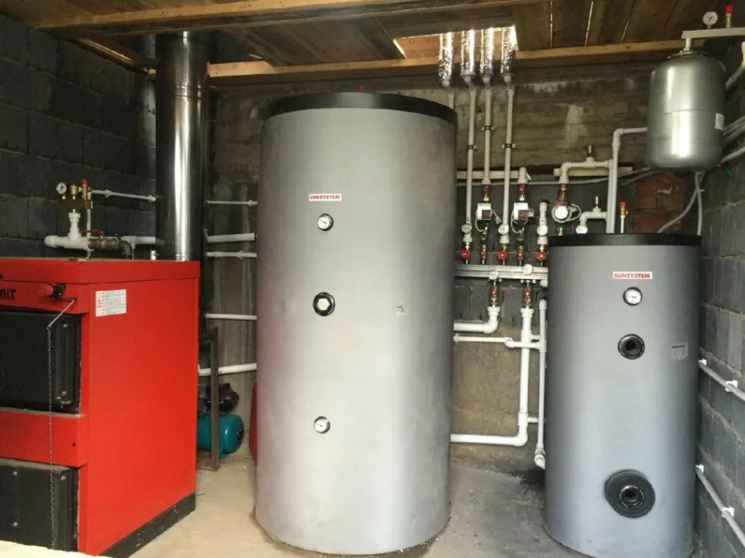 Аккумулятор для твердотопливного котла. Бойлер косвенного нагрева sunsystem sn 200. теплоаккумулятор sunsystem ps 200. тт котел и теплоаккумулятор. бойлер косвенного нагрева sunsystem sn 200 л обвязка.