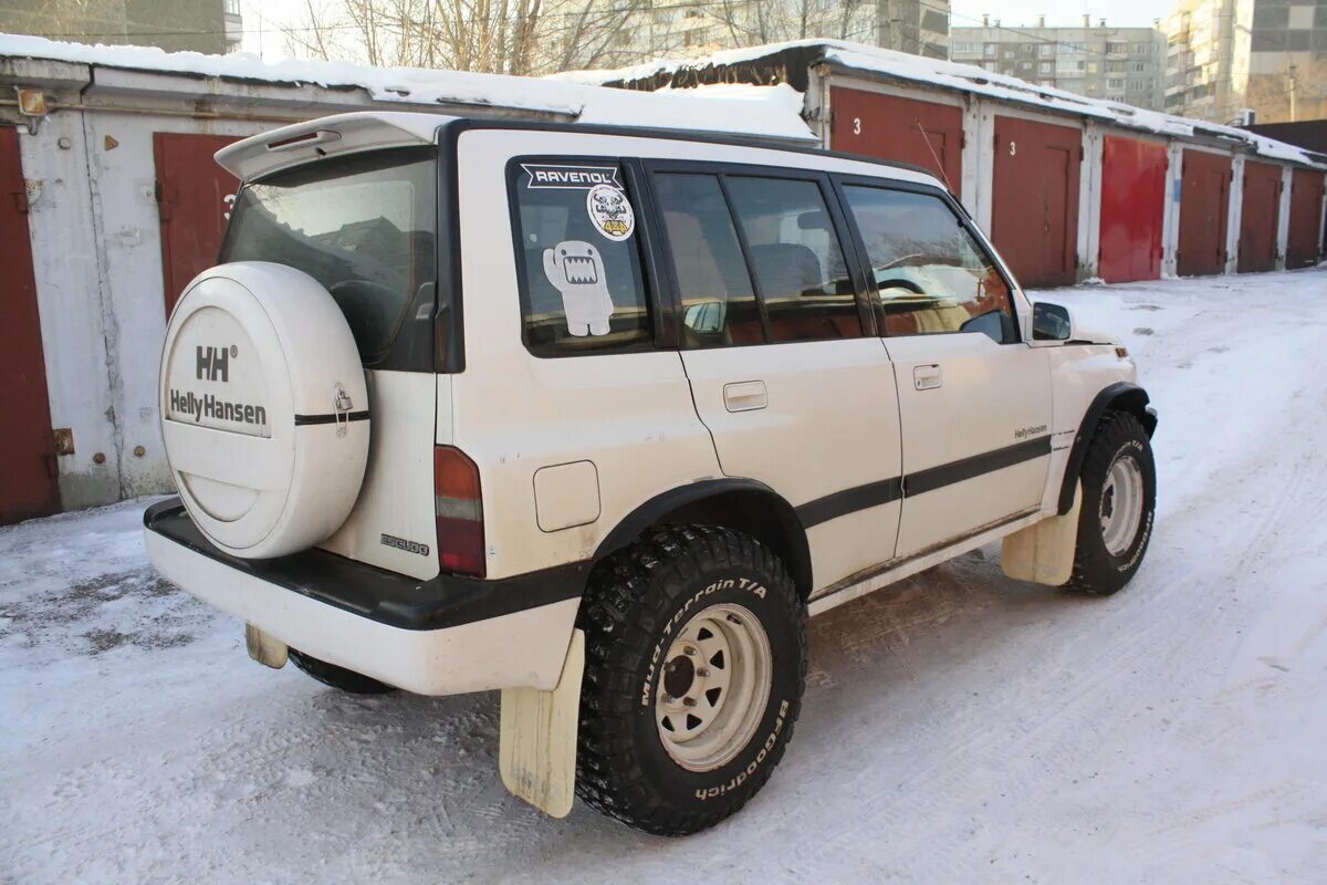 Сузуки эскудо 1996. Сузуки эскудо 1996 года. Сузуки эскудо 1996 белая. Suzuki Escudo 1996 белый.