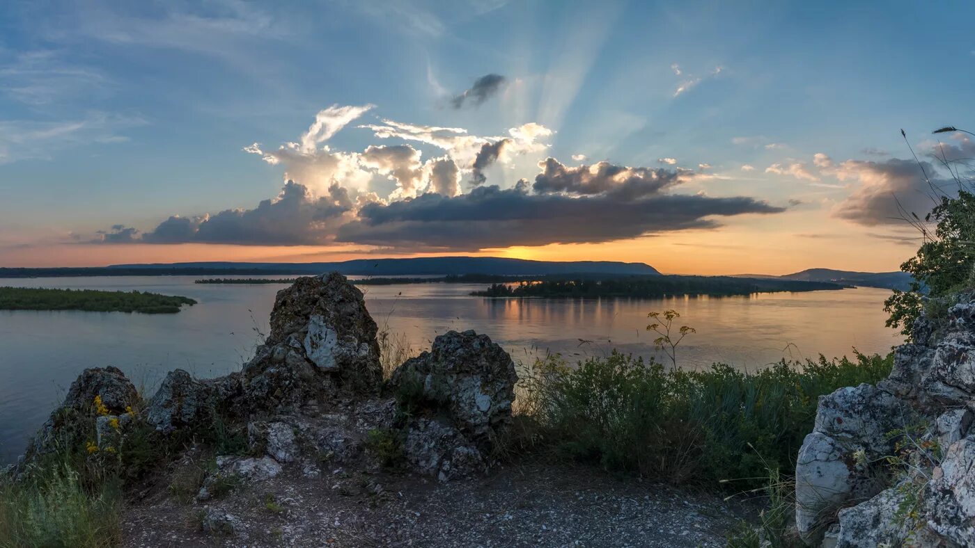 Волга Самара природа. Река Волга Приволжье. Могучая река Волга. Река Волга ПФО.