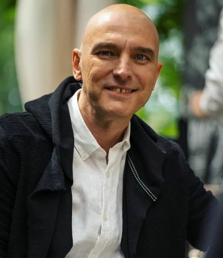 Андрею лет. Андрею лет. Андрею лет. Андрею лет. Малахов молодой.