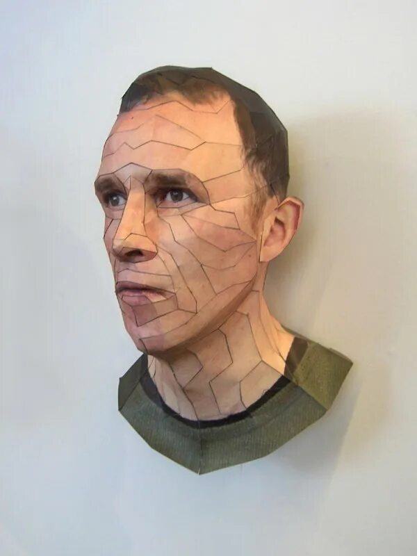 Паперкрафт маска анонимуса. Голова текстильной куклы. Маски из гофрокартона. Утяжка лица куклы. Голова текстильной куклы.