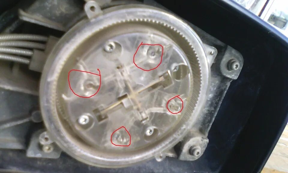 ремонт регулировки бокового зеркала - Audi 80 (B3), 1,8 л, 1989 года своими рука
