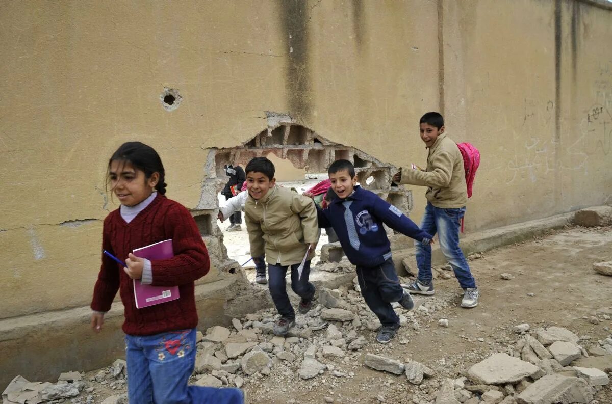 Дети россии дети сирии. Дети Сирии после войны.