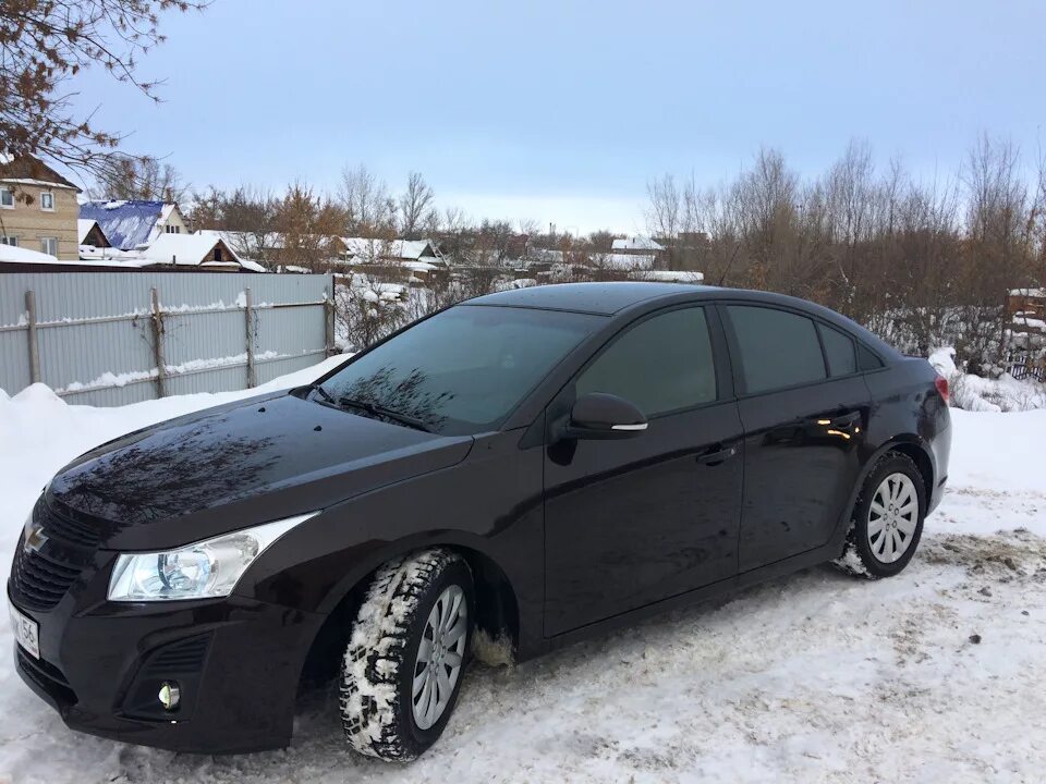 Шевроле круз 2012 в тонировке. Chevrolet cruze хэтчбек черный. Шевроле круз черный тонированный. Шевроле круз красный тонированный. Chevrolet cruze тонированный.