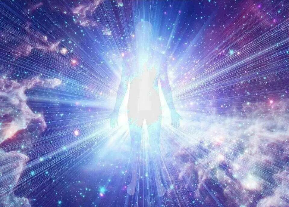 Энергия человека. Свет из человека. Свет внутри человека. Божественный свет.