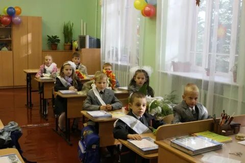 Как называется средняя школа. Школа 337. 5а школа 1354. школа 337 невского района спб. 1э класс школа номер 384.