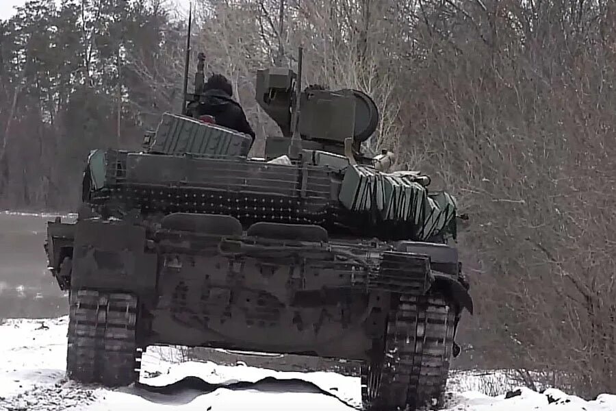 Т-90 вар тандер. Зсу сша. Танк м1 абрамс. Танк т-90 на украине. Т-90 прорыв.