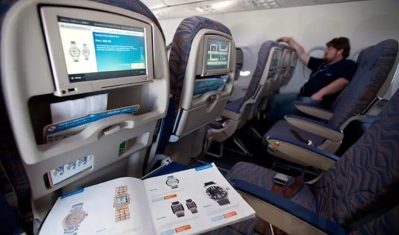 Флай дубай самолеты. Флай дубай авиакомпания. Boeing 737 flydubai салон. Флай дубай самолеты. Флай дубай самолеты салон.