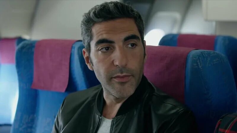 на вылет фильм. с вещами на вылет! фильм 2016 кадры. вылет. с вещами на вылет фильм 2016. с вещами на вылет 2016 постер.