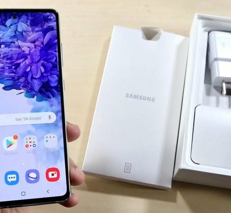 S20 fe 4pda. Samsung galaxy s20 fe 128gb. samsung galaxy s20 fe 128gb белый. самсунг галакси с 20 фе. samsung galaxy s20 fe white.