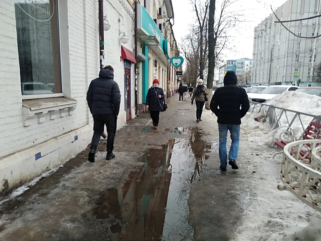 Примерно когда растает снег в 2025 году. Когда растает снег. когда стает снег. алиса когда растает снег. когда растает снег в москве.