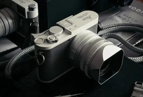 Leica q2