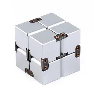 Кубик из алюминия
