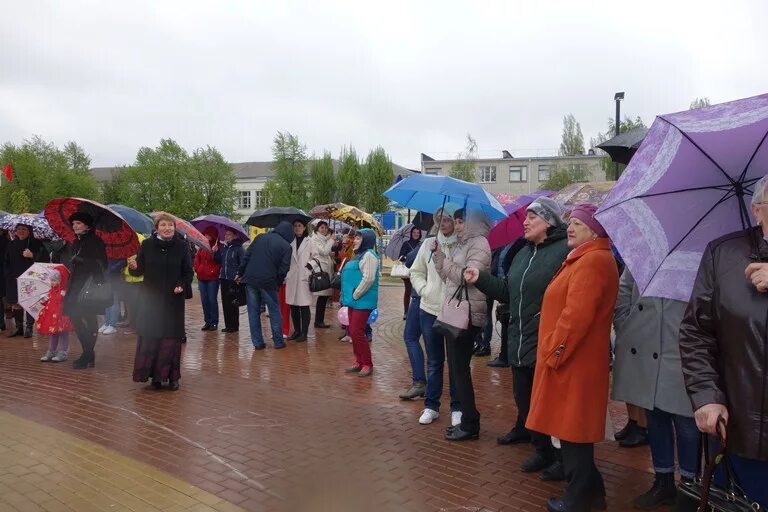 Часы погода россошь. Погода Россошь. Климат Россошь. Погода Россошь Воронежская область. Россошки погода.