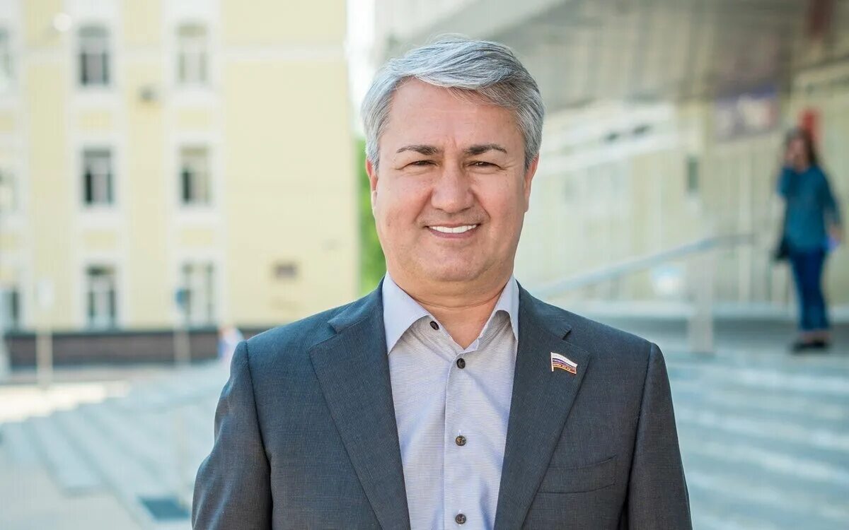 Ализода аъзамжон. 09. Совет депутатов городского округа пушкинский. Рахим азимов киров. Мухиддин кабири фото.