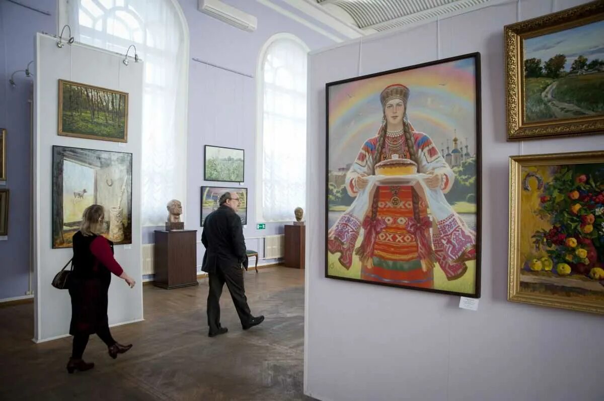 Шадрин художник казань. Картинная галерея тюмень. Тюменская галерея выставки. Музей современного искусства тюмень. Краснодарский краевой выставочный зал изобразительных искусств.
