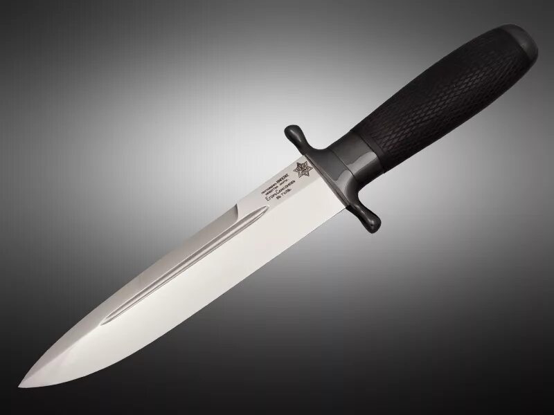 А ножах. Медвежий нож Самсонова. Ножи Егора Самсонова. Медвежий нож Егора Самсонова.