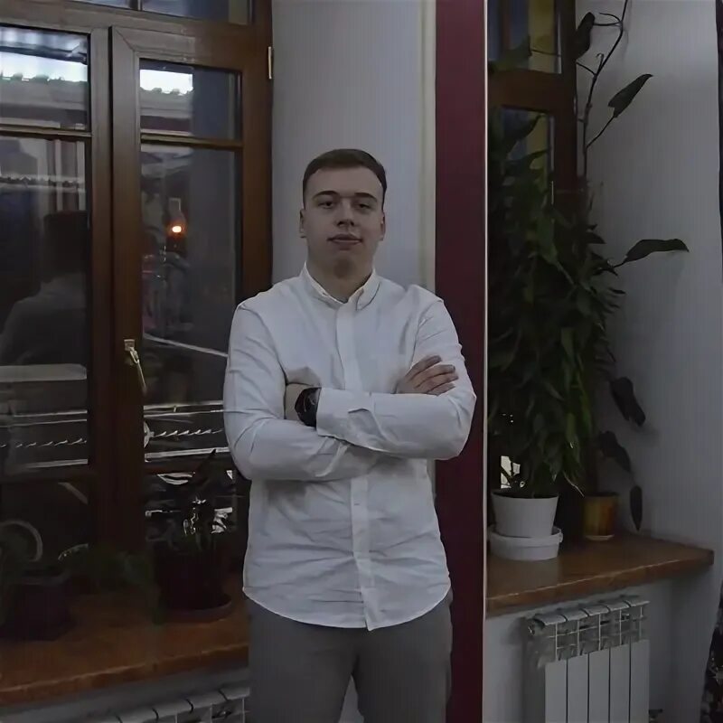 Кадоме беҳтар: телефонҳои тугмадор ё смартфон