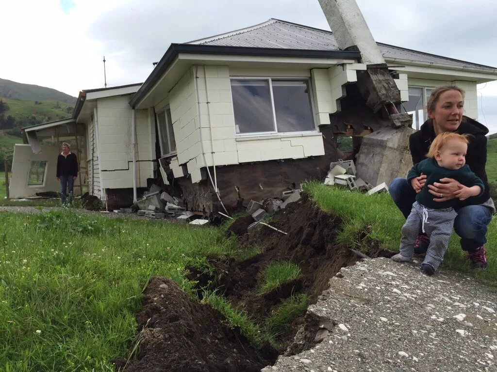 Землетрясение в крайстчерче (июнь 2011). Землетрясение в новой зеландии. Землетрясение в новой зеландии 2011. Новозеландия землетрясение. Землетрясение в новой зеландии.