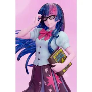 Фигурка искорки из honkai