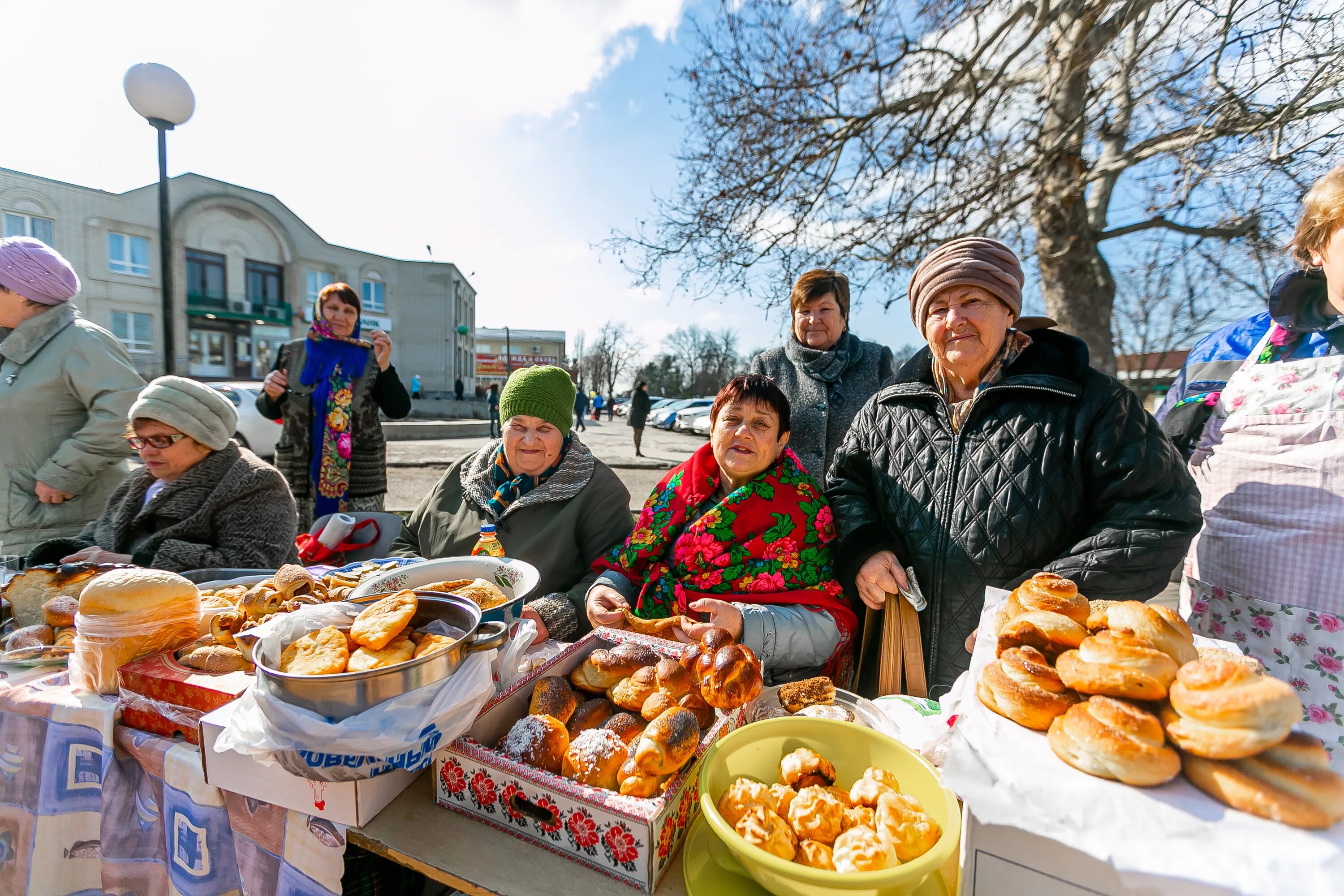 Приморско-Ахтарск новый год. Рынок в Ахтарске. Приморско-Ахтарск рынок Центральный. Праздники в городе Приморско Ахтарск. Клев приморско ахтарске