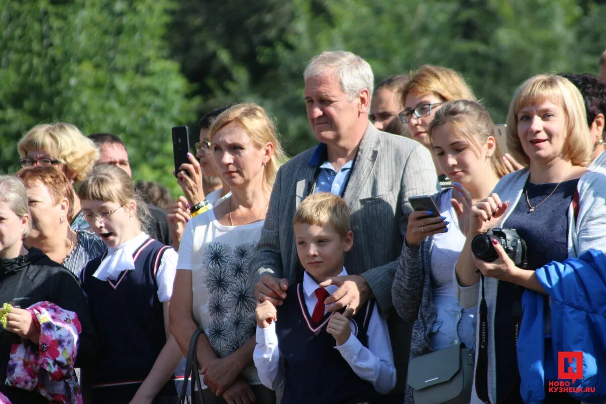 Вести новокузнецк. Новости города новокузнецка сегодня. Новости новокузнецка последние. Город новостей новокузнецк. Торгаш на рынке.