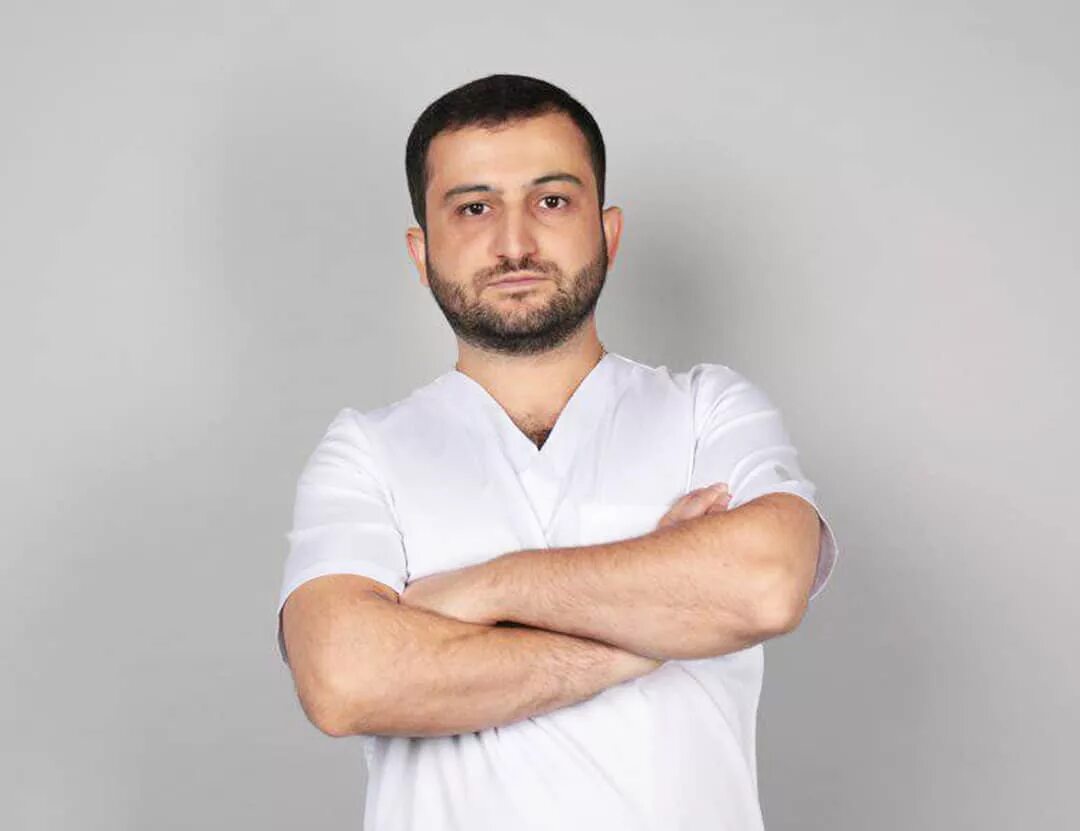 Пайтян амрам. Пластический хирург карен. Пайтян марат ромикович. Пайтян пластический хирург. Карапетян армен гагикович.