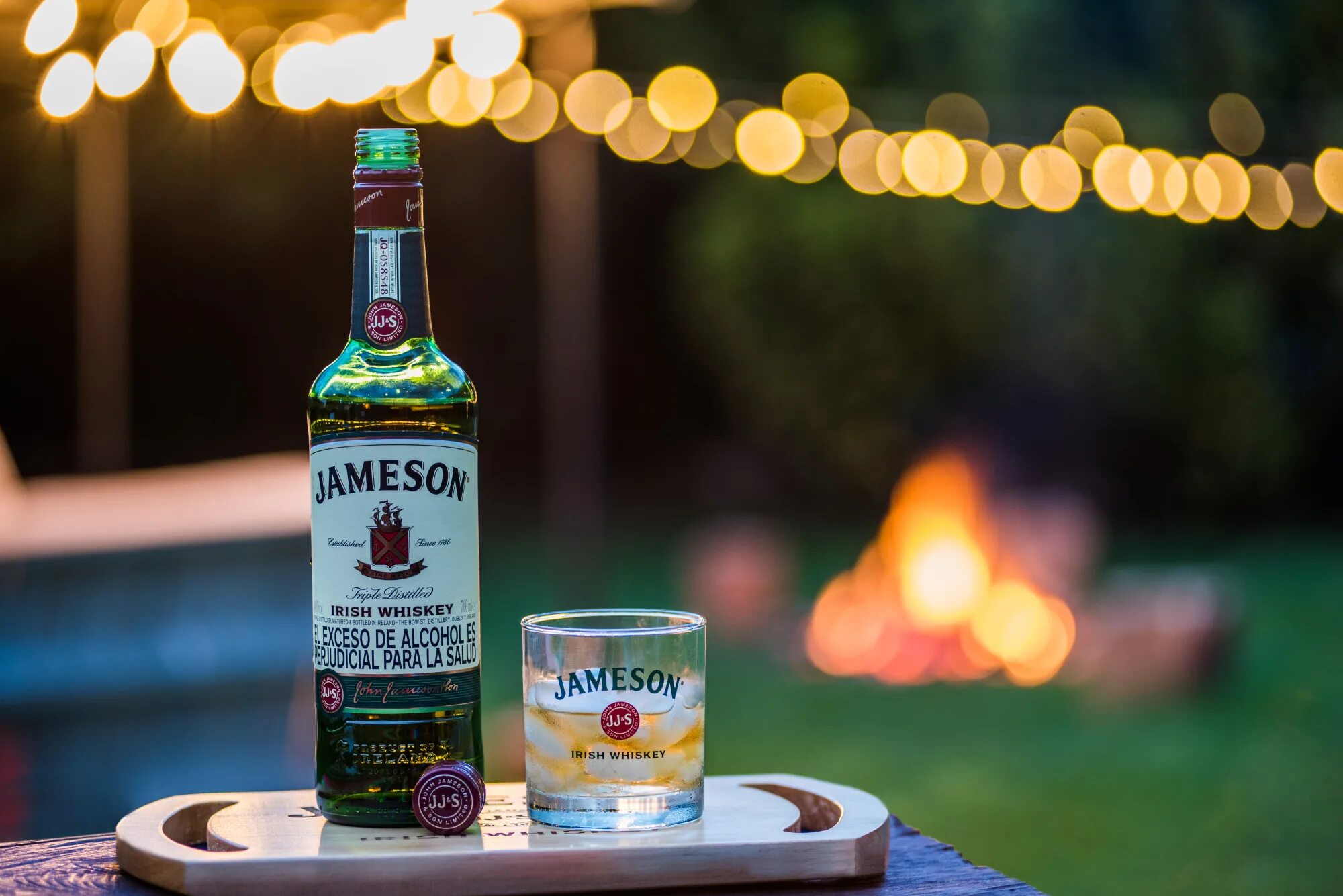 Виски jameson купаж. Виски джемесон, 0. Джемесон ирландский виски. Джемесон. Ирландский виски jameson.