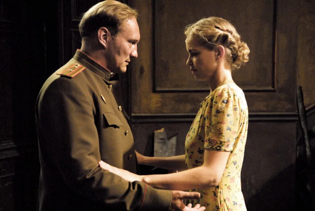 Немец и русская любовь. Лотта свярд. Немецкий офицер влюбился в русскую девушку. Немец и русская любовь. Немец и русская любовь.